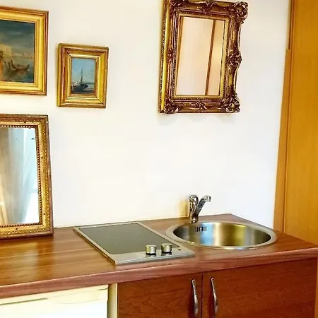 Small Luxurious Room In The Heart Of Saint Germain Paris Exterior photo