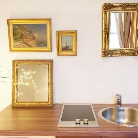 Small Luxurious Room In The Heart Of Saint Germain Paris Exterior photo